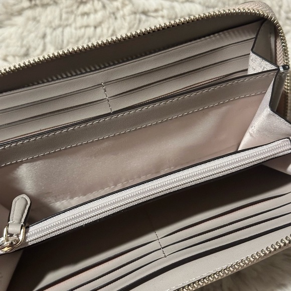 EUC Kate Spade Large Glitter Wallet (Gold) - Picture 6 of 9